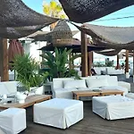 Gabi - Seaview & Spacious Terrace, Znjan Apartamento