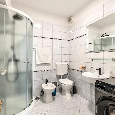 Gabi - Seaview & Spacious Terrace, Znjan Apartamento Split