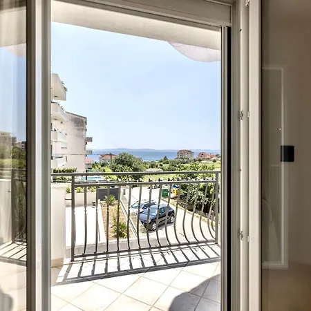 Gabi - Seaview & Spacious Terrace, Znjan Σπλιτ