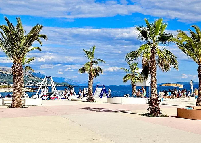 Apartment Gabi - Seaview & Spacious Terrace, Znjan 아파트