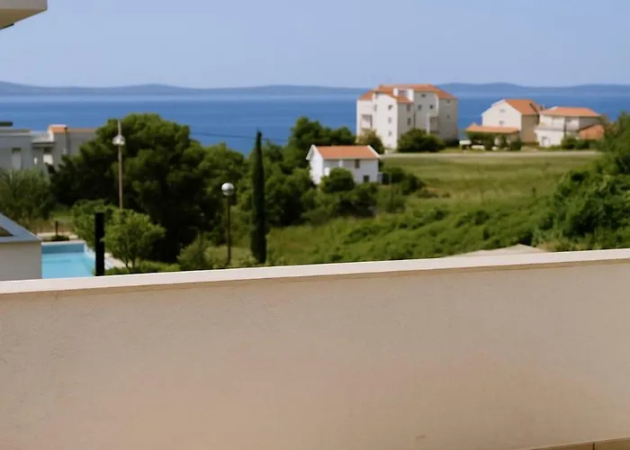 아파트 Apartment Gabi - Seaview & Spacious Terrace, Znjan