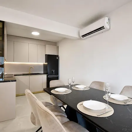 Golden Pearl - Exclusive Seaview With Jacuzzi & Spacious Teracce, Znjan Split