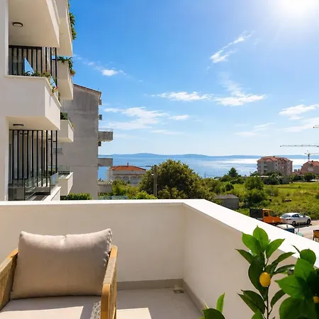 Golden Pearl - Exclusive Seaview Apartment With Jacuzzi & Spacious Teracce, Znjan * Split