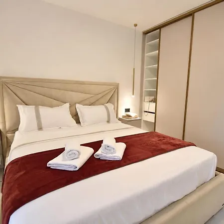 Apartment Golden Pearl - Exclusive Seaview With Jacuzzi & Spacious Teracce, Znjan *