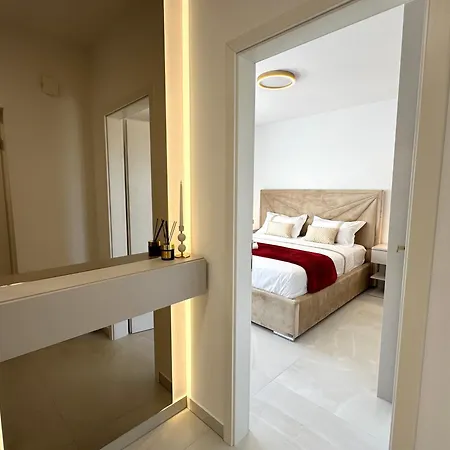 Golden Pearl - Exclusive Seaview Apartment With Jacuzzi & Spacious Teracce, Znjan * Split