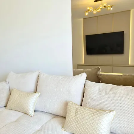 Apartment Golden Pearl - Exclusive Seaview With Jacuzzi & Spacious Teracce, Znjan