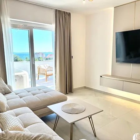 Golden Pearl - Exclusive Seaview Apartment With Jacuzzi & Spacious Teracce, Znjan *