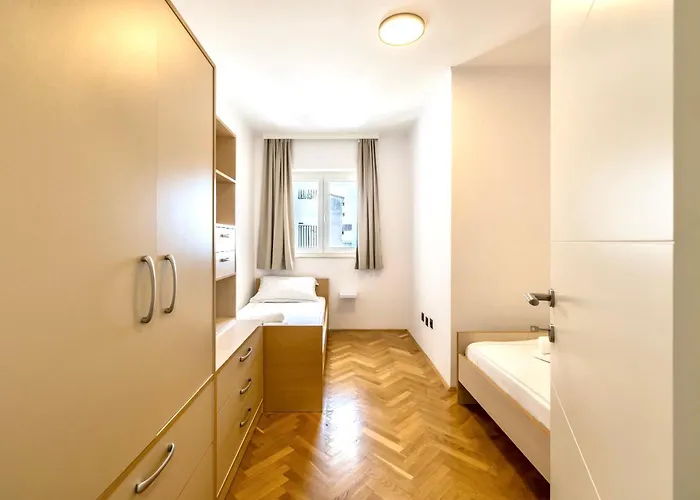 Gabi - Seaview & Spacious Terrace, Znjan Appartement