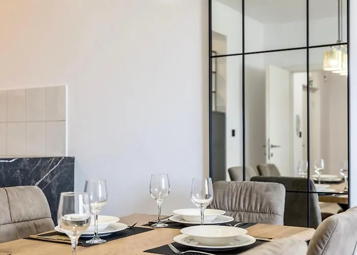 Gabi - Seaview & Spacious Terrace, Znjan Appartement *
