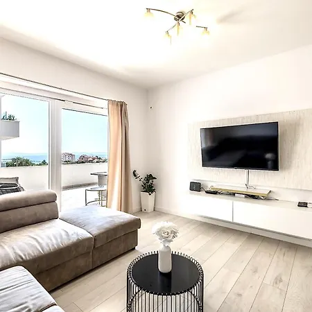 Apartmán Apartment Gabi - Seaview & Spacious Terrace, Znjan